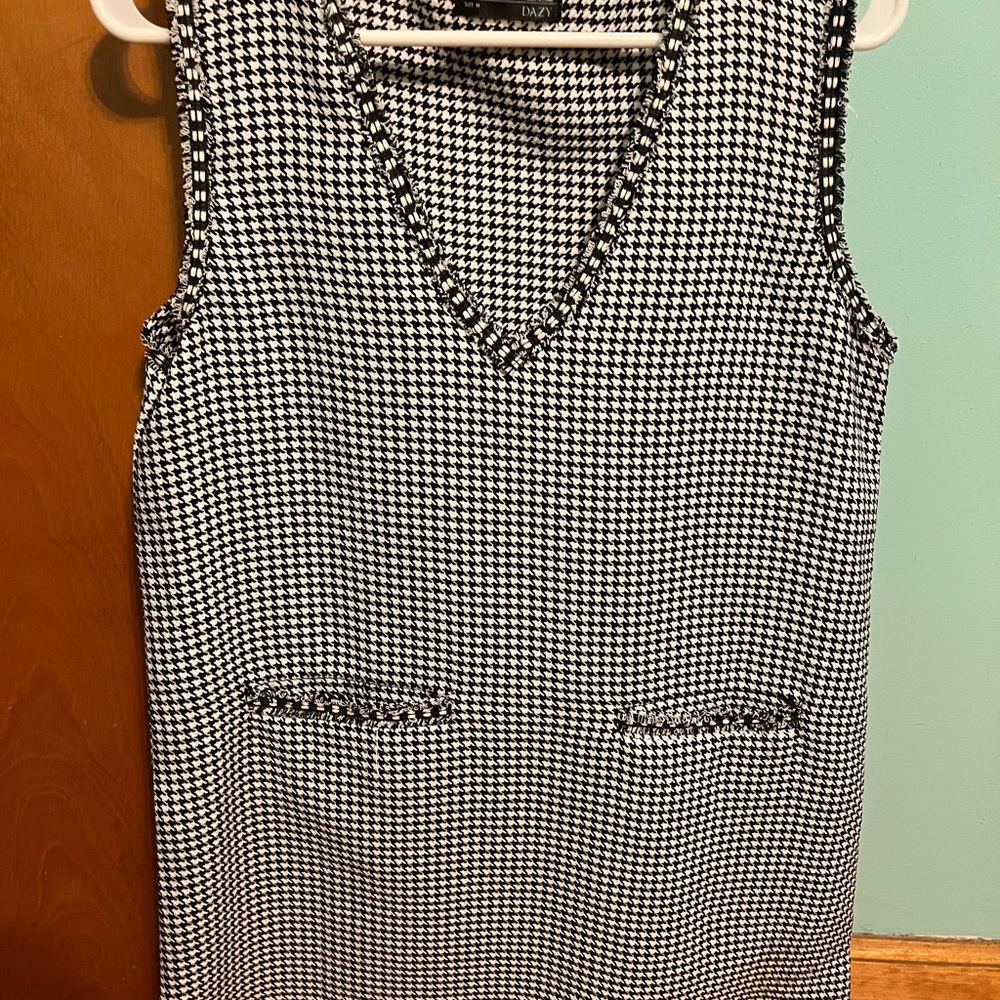 Black and White Houndstooth Sleeveless Dress
